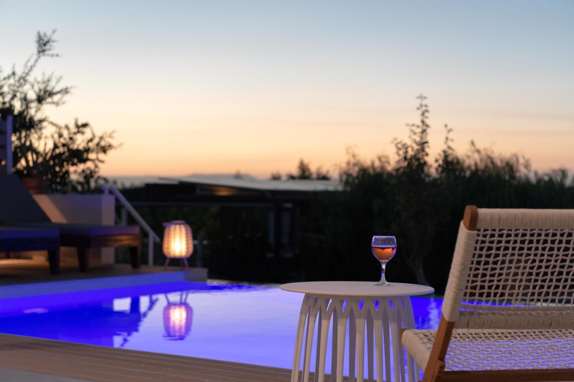 Alba Bianca Villa, Family Retreat With Heated Pool By Thinkvilla Chersonissos Buitenkant foto