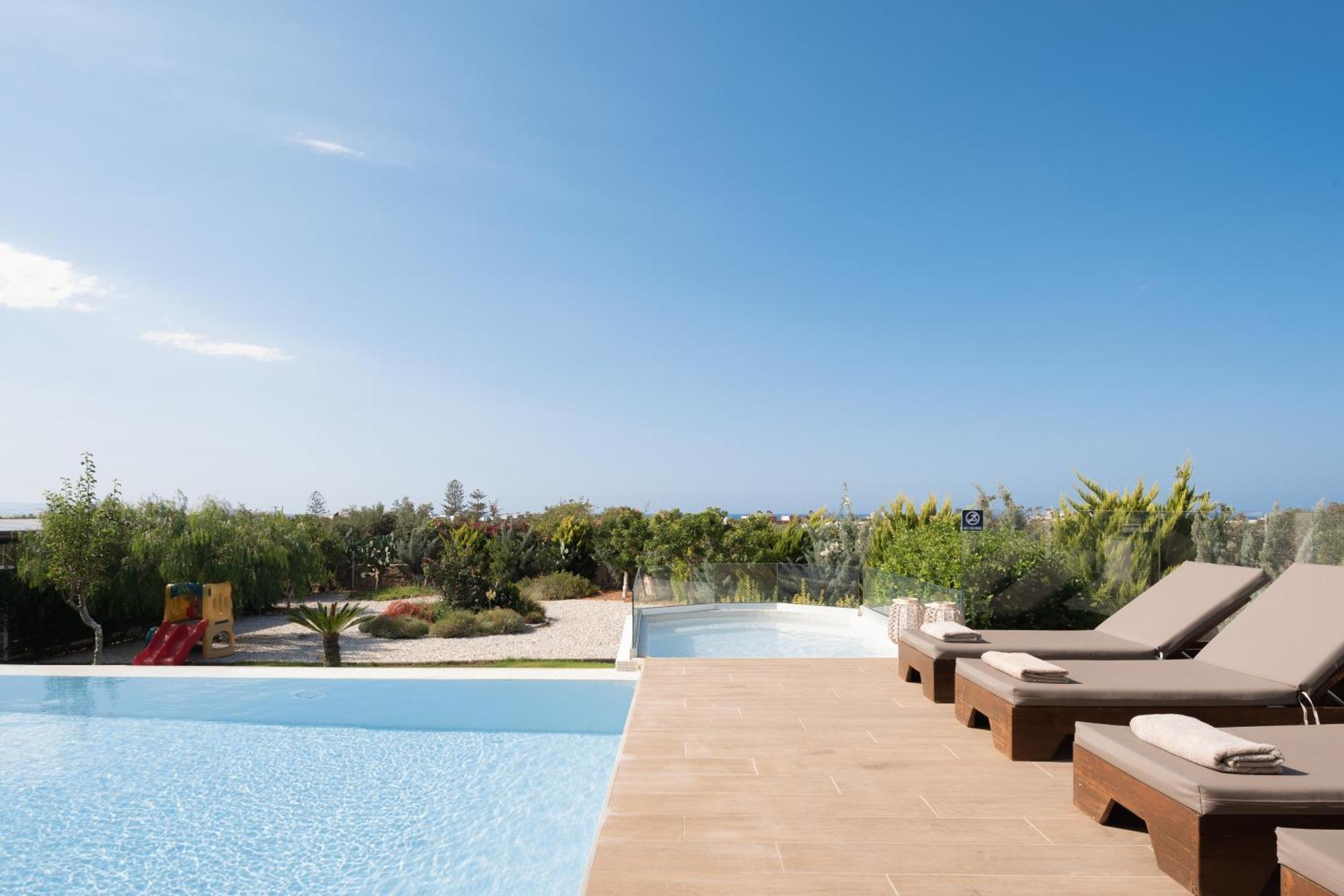 Alba Bianca Villa, Family Retreat With Heated Pool By Thinkvilla Chersonissos Buitenkant foto