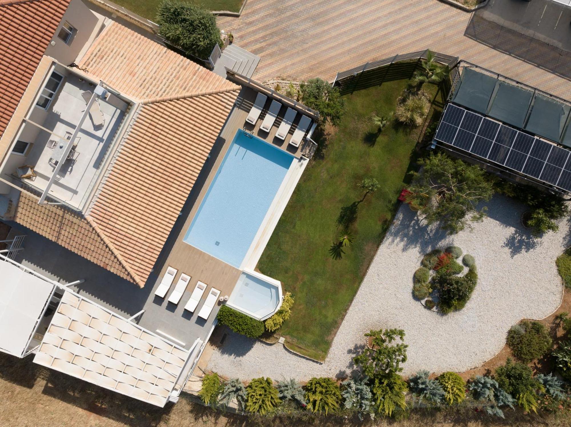 Alba Bianca Villa, Family Retreat With Heated Pool By Thinkvilla Chersonissos Buitenkant foto